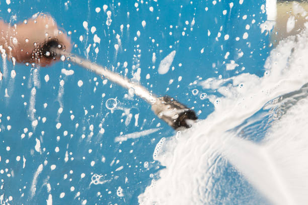 Best Gutter Cleaning and Brightening in Walnut, IL